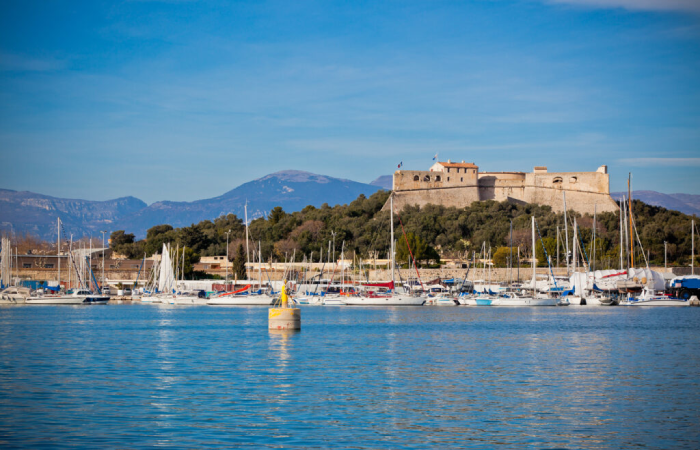 A Antibes, vous pourrez admirer le Fort Carré